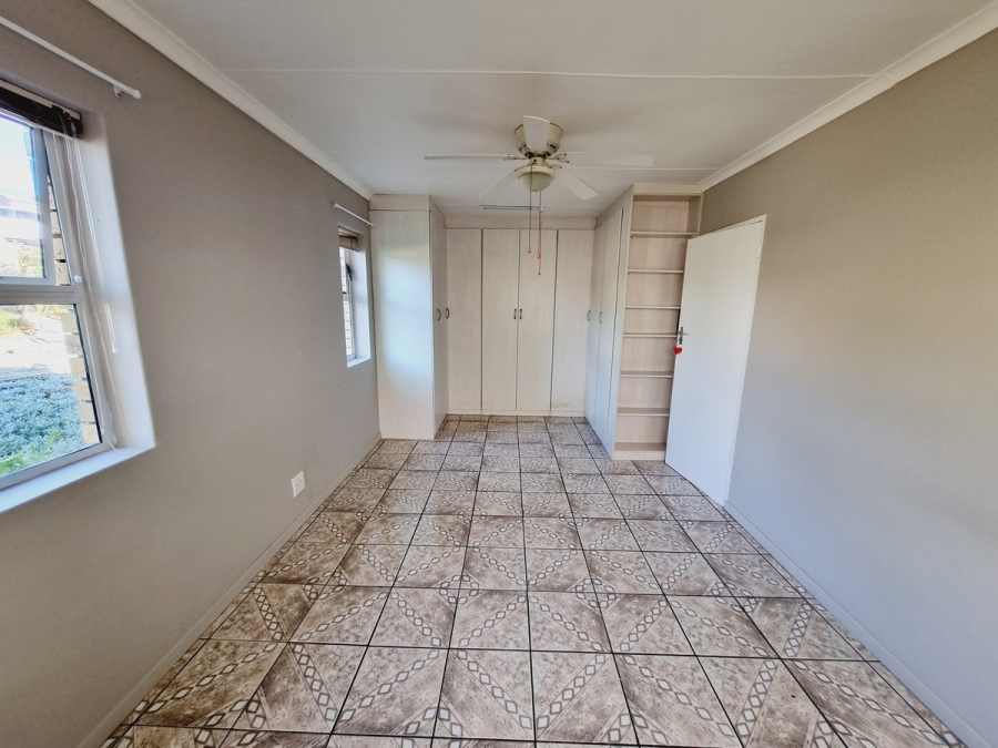 3 Bedroom Property for Sale in Stilbaai Wes Western Cape